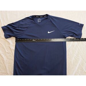 Nike Essential Dri-Fit Hydroguard Swimming T-Shirt Mens Small Blue UPF 40+